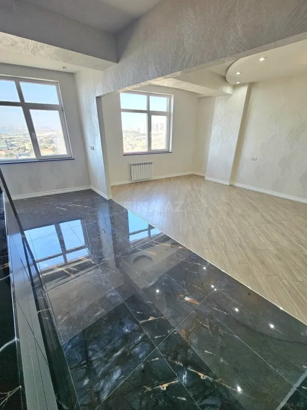Satılır 3 otaqlı mənzil 140 m²