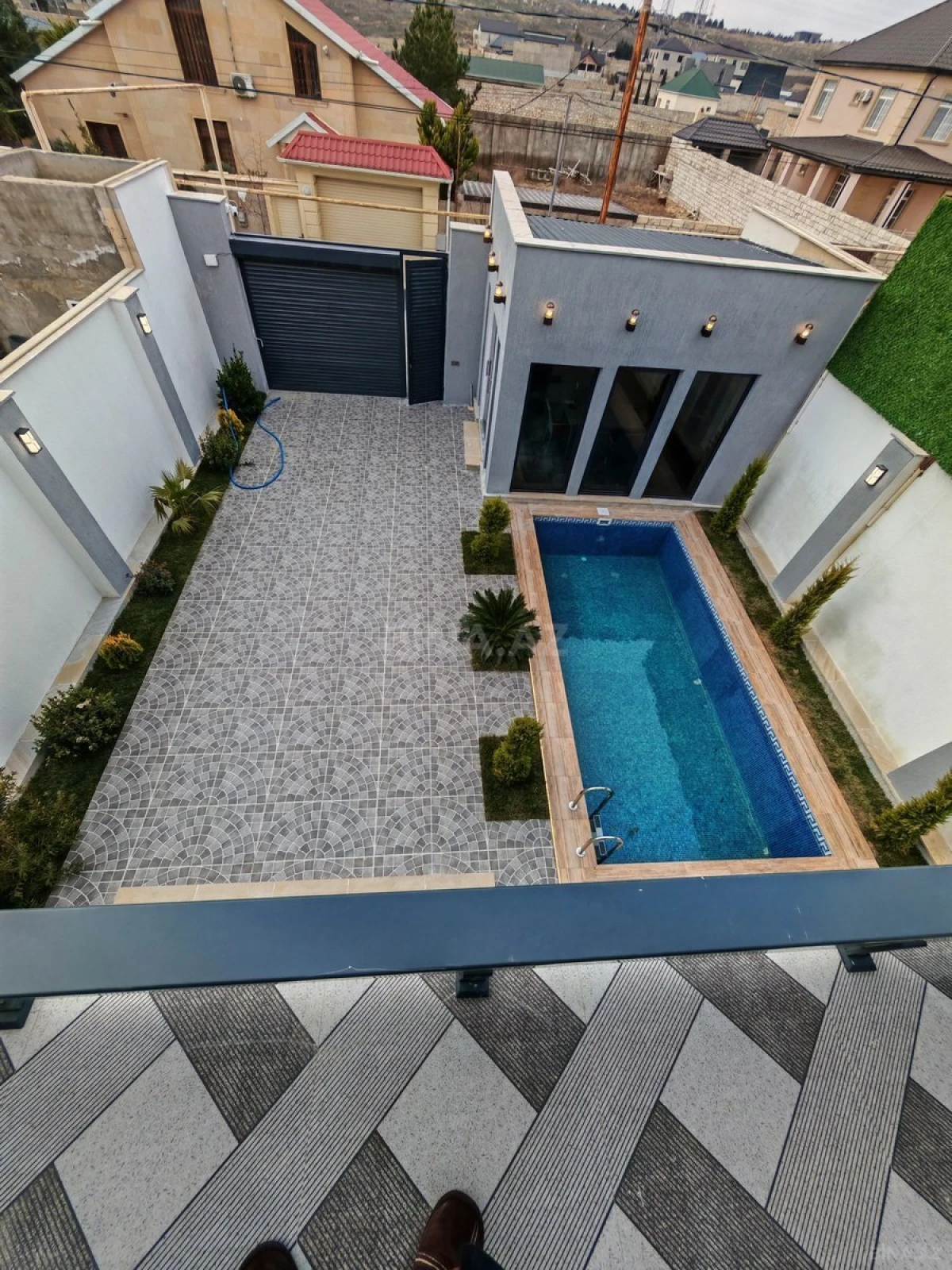 Satılır 4 otaqlı həyət evi 270 m²