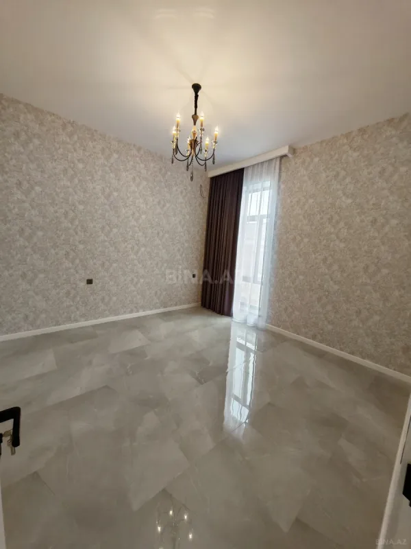 Satılır 4 otaqlı həyət evi 270 m²