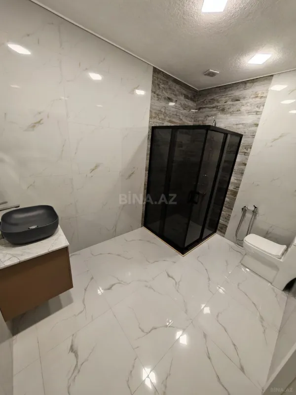 Satılır 4 otaqlı həyət evi 270 m²