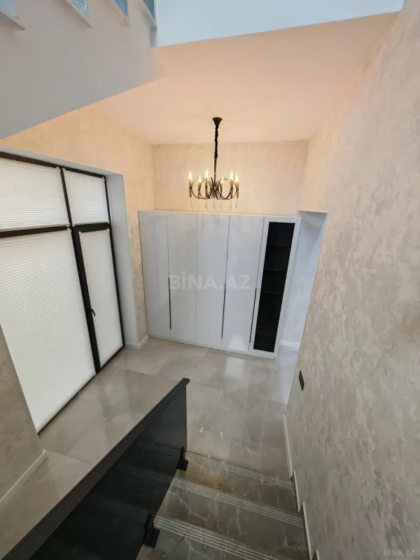 Satılır 4 otaqlı həyət evi 270 m²