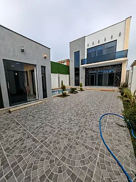 Satılır 4 otaqlı həyət evi 270 m²