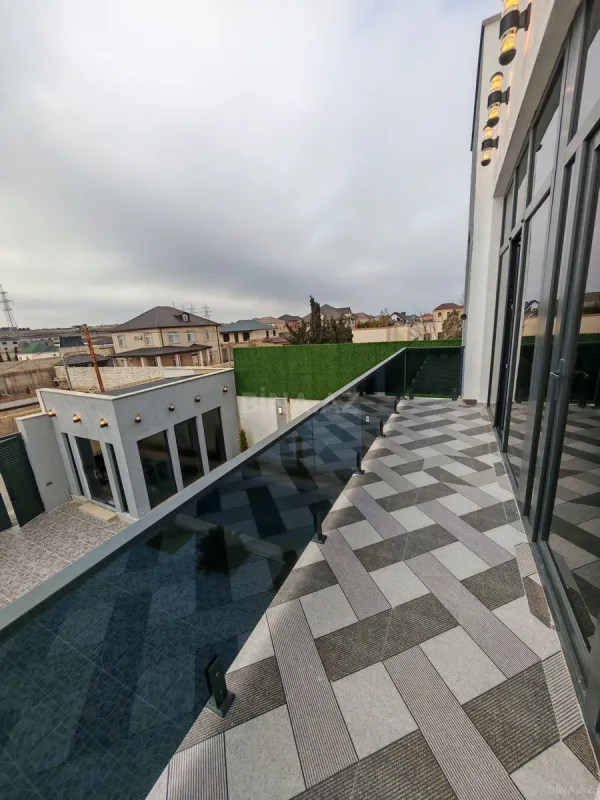 Satılır 4 otaqlı həyət evi 270 m²