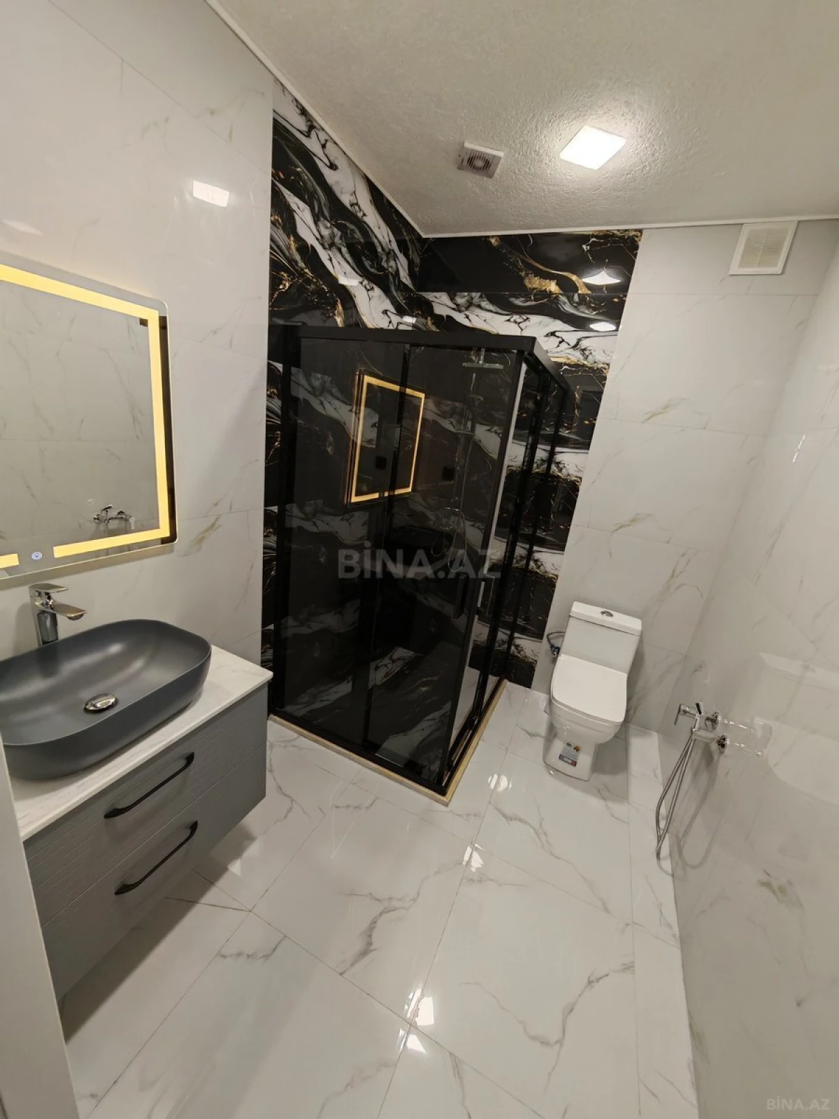 Satılır 4 otaqlı həyət evi 270 m²