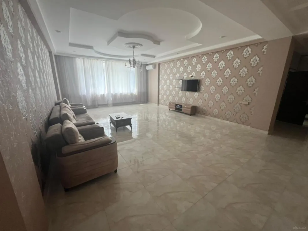 Kirayə verilir 3 otaqlı mənzil 170 m²