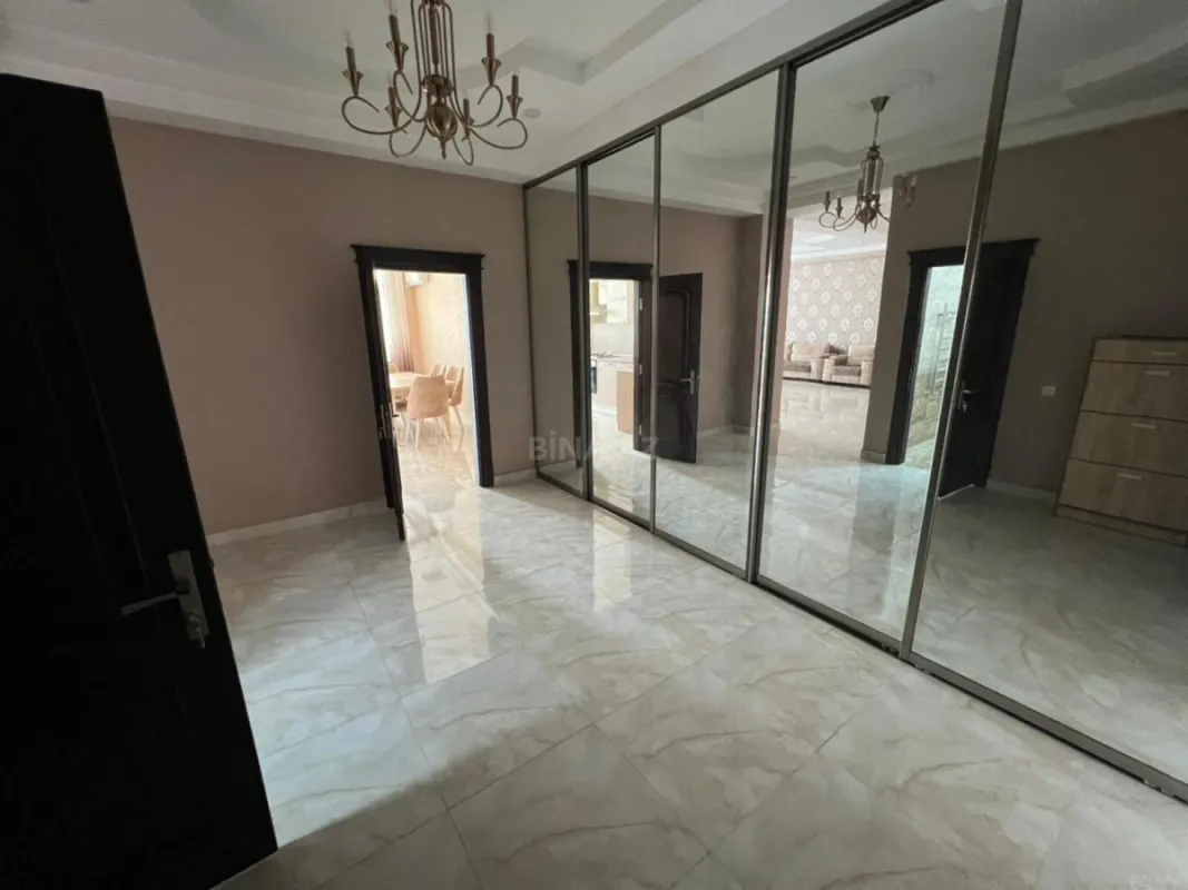 Kirayə verilir 3 otaqlı mənzil 170 m²