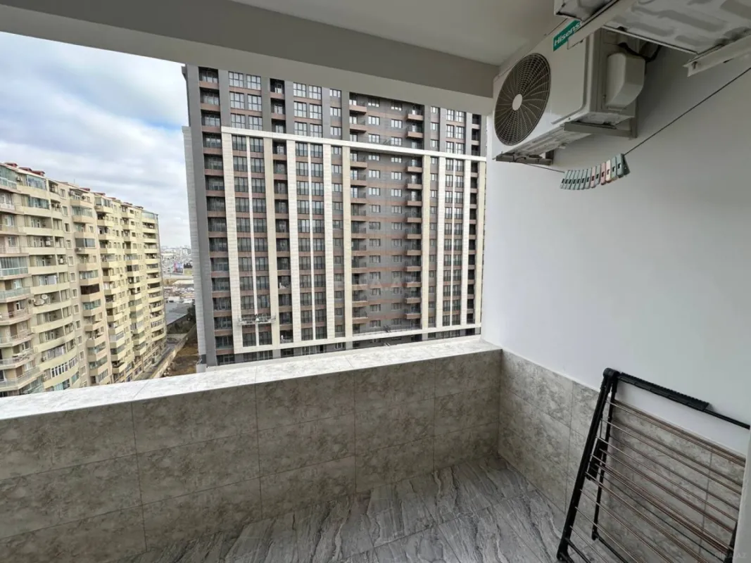 Satılır 2 otaqlı mənzil 100 m²