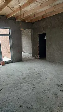 Satılır 6 otaqlı həyət evi 240 m²