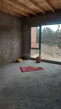 Satılır 6 otaqlı həyət evi 240 m²