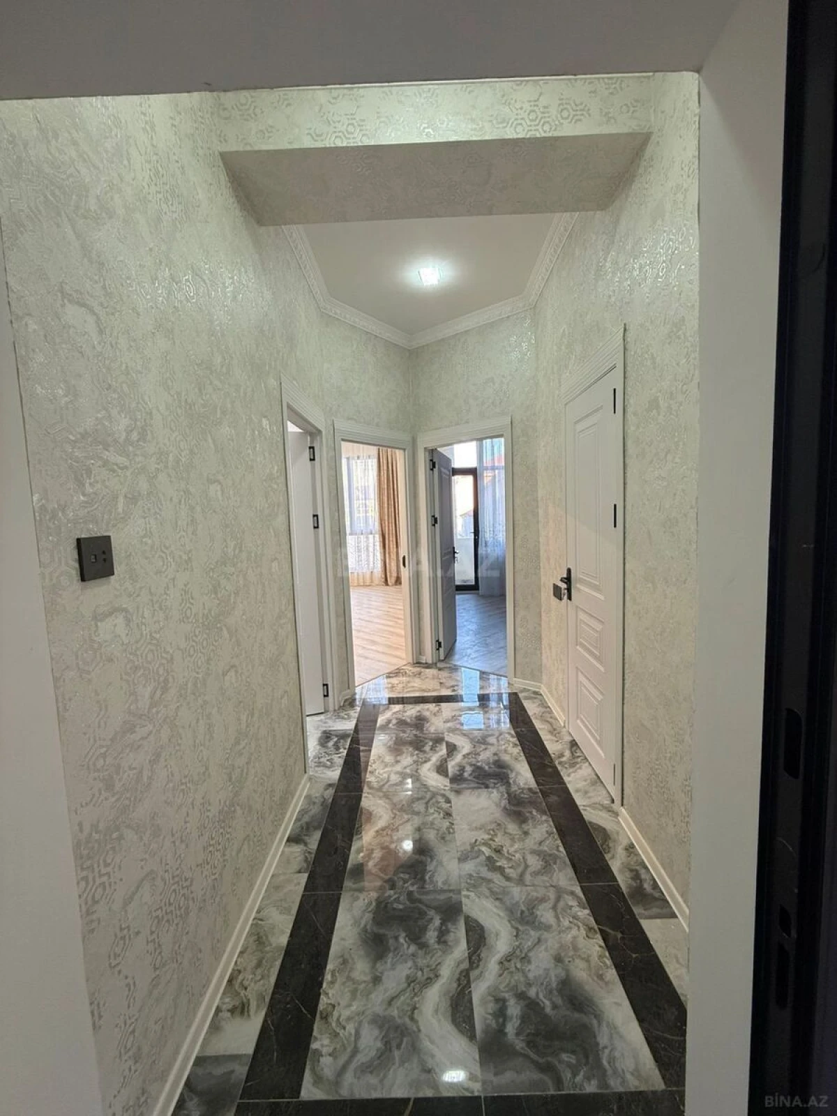 Satılır 2 otaqlı mənzil 59 m²