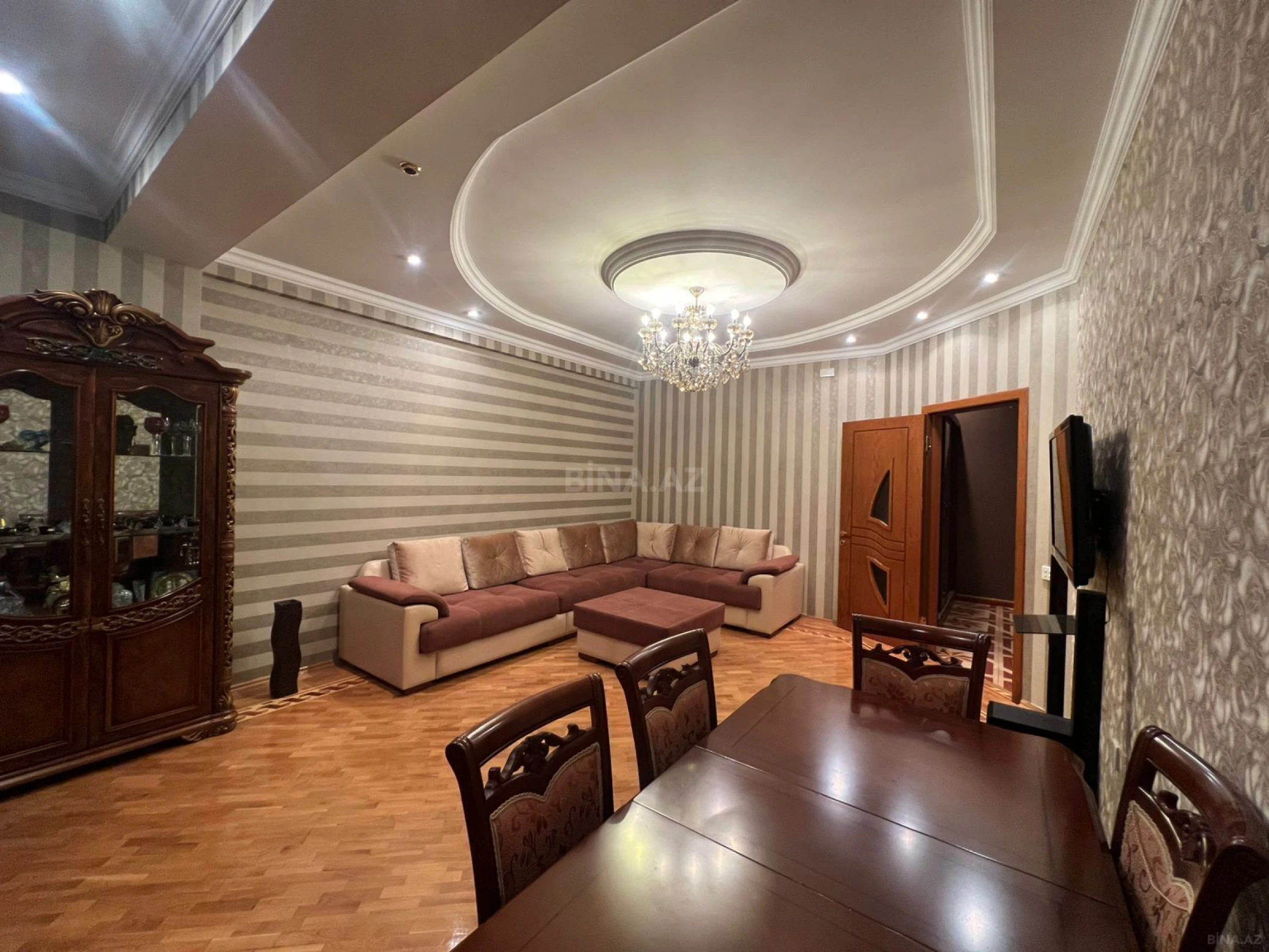 Satılır 3 otaqlı mənzil 95 m²