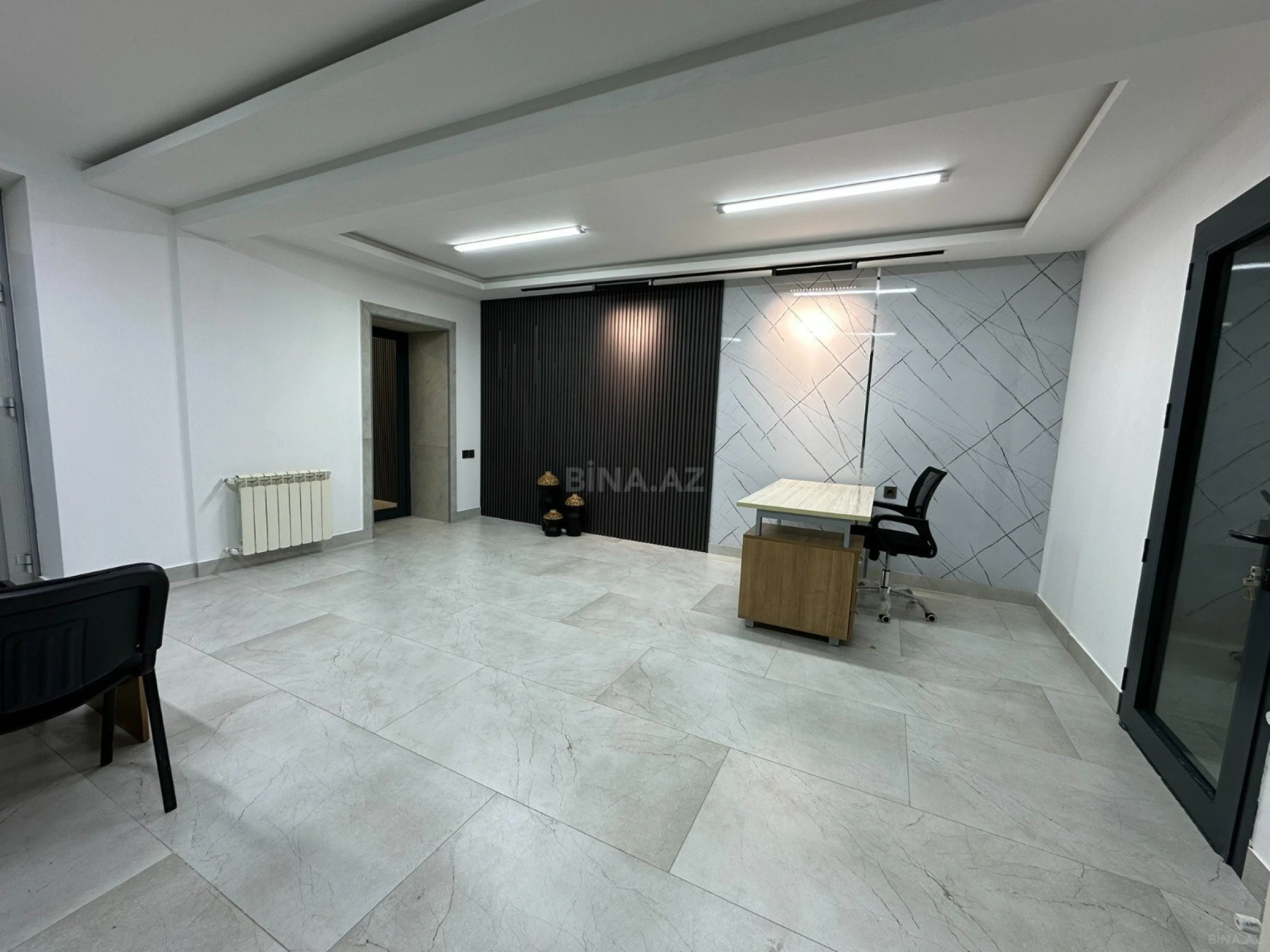 Kirayə verilir 4 otaqlı ofis 110 m²
