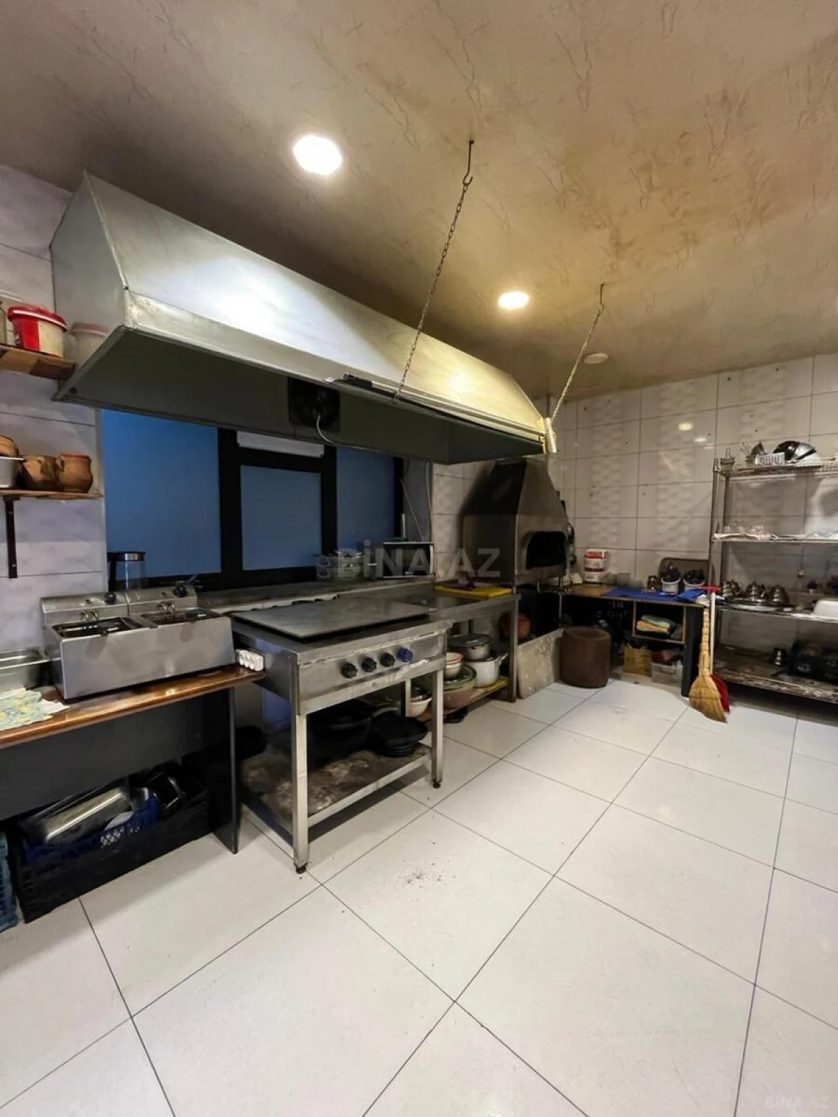 Kirayə verilir obyekt 120 m²