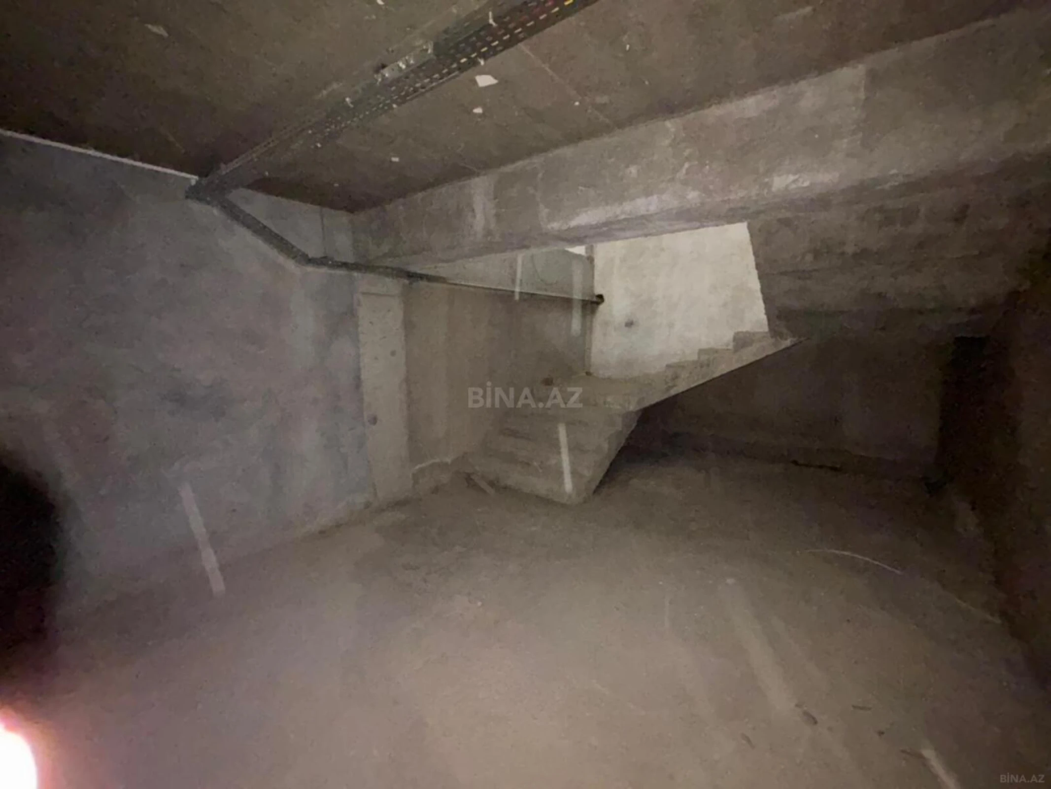 Kirayə verilir obyekt 95 m²