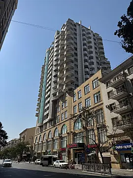 Satılır 5 otaqlı mənzil 265 m² — Bakı 5 otaq 265.00 m²
