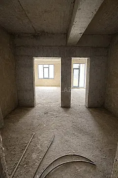 Satılır 5 otaqlı mənzil 265 m²