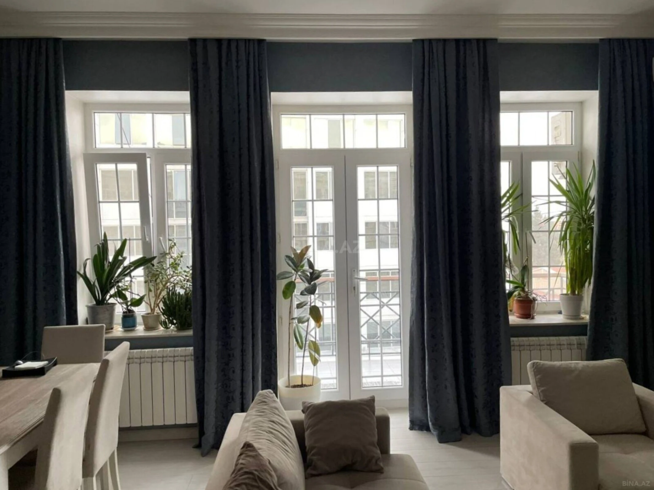 Satılır 2 otaqlı mənzil 68 m²