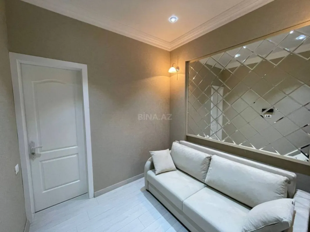 Satılır 2 otaqlı mənzil 68 m²