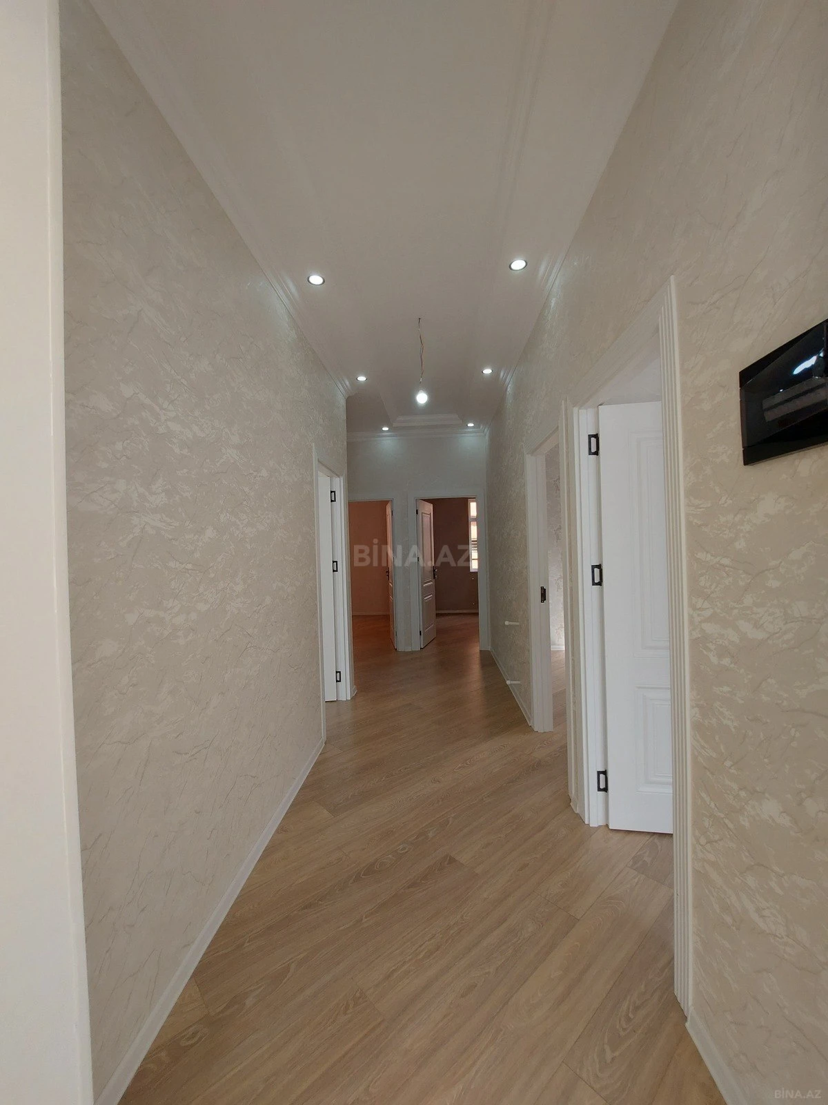 Satılır 4 otaqlı həyət evi 100 m²