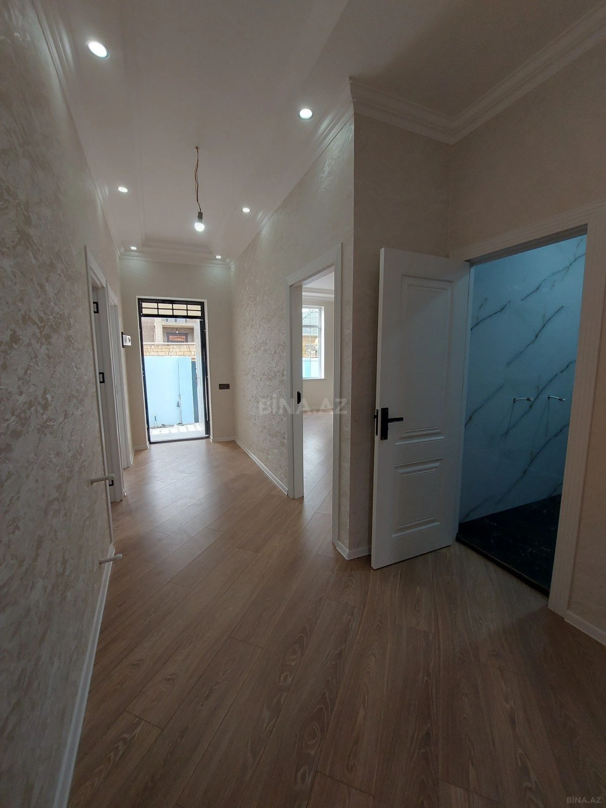 Satılır 4 otaqlı həyət evi 100 m²