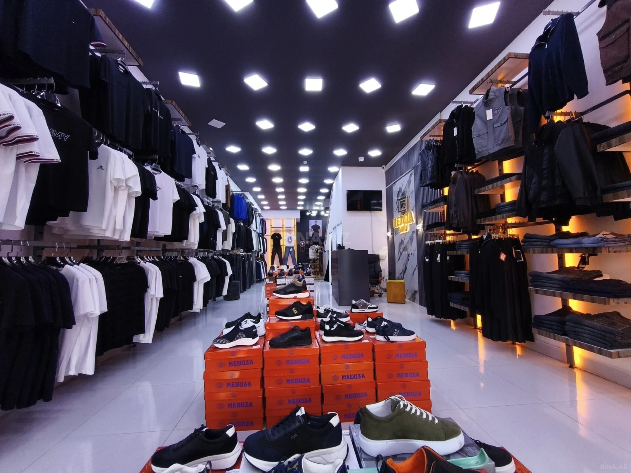 Kirayə verilir obyekt 170 m²