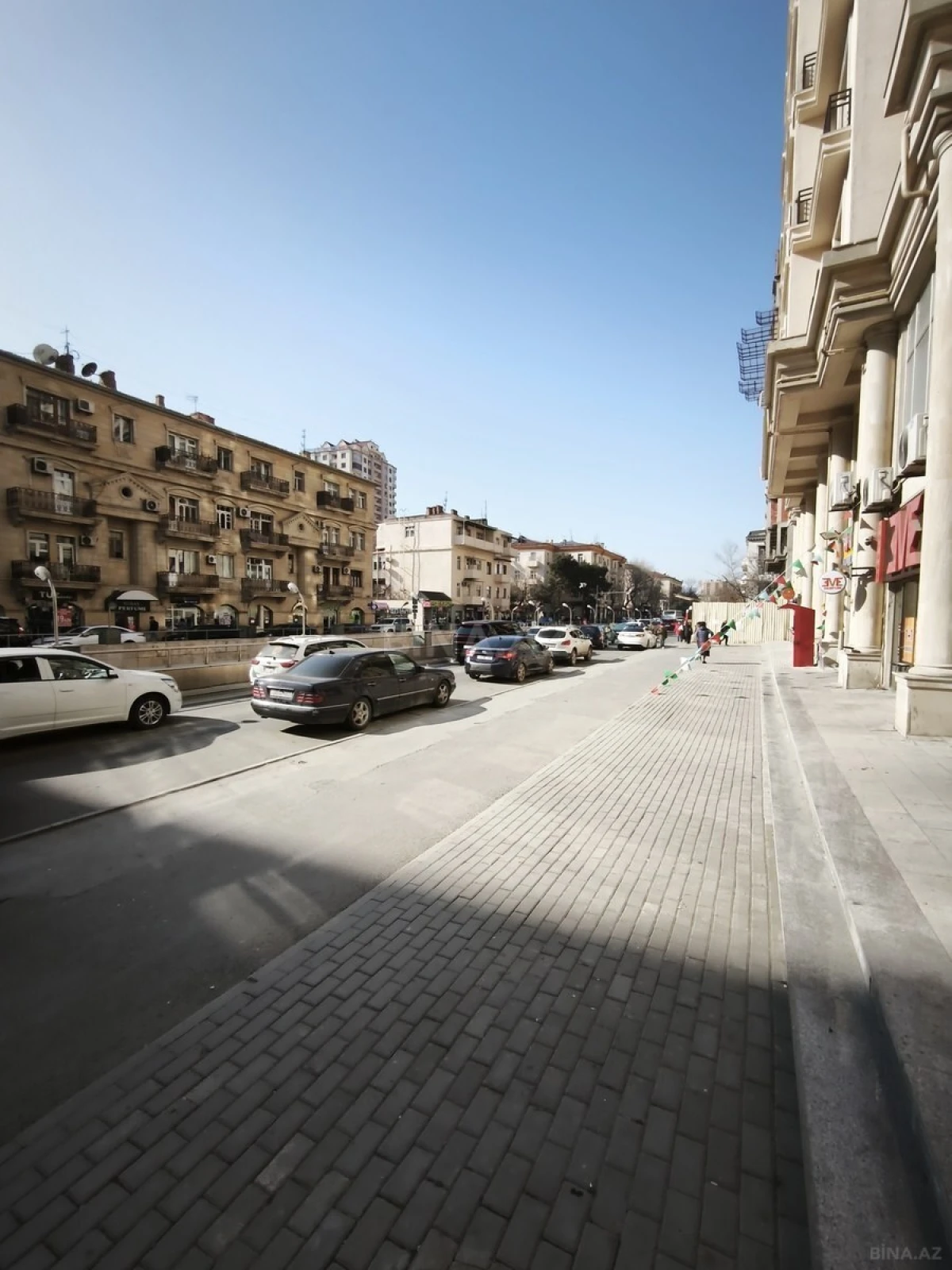 Kirayə verilir obyekt 170 m²