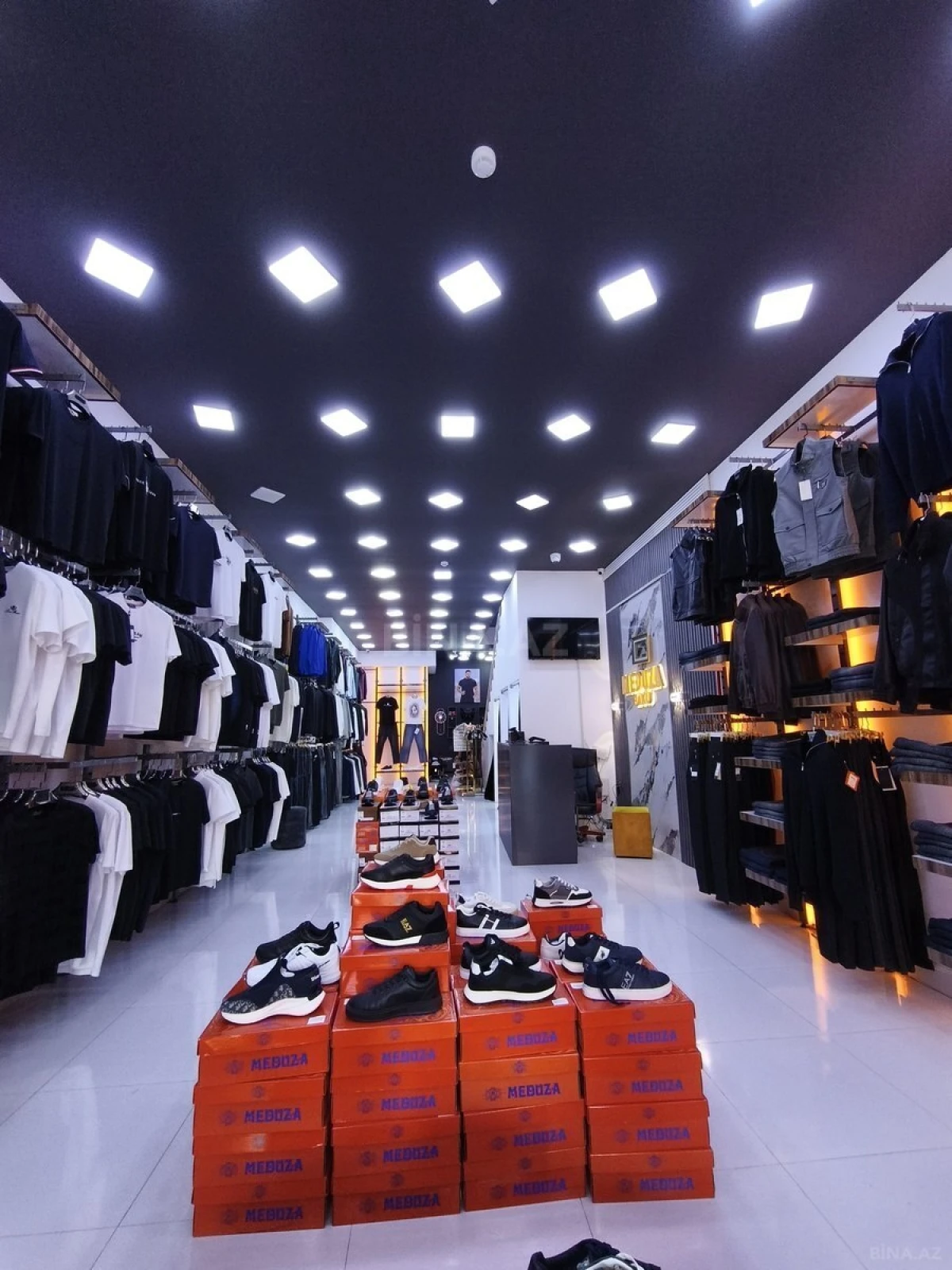 Kirayə verilir obyekt 170 m²