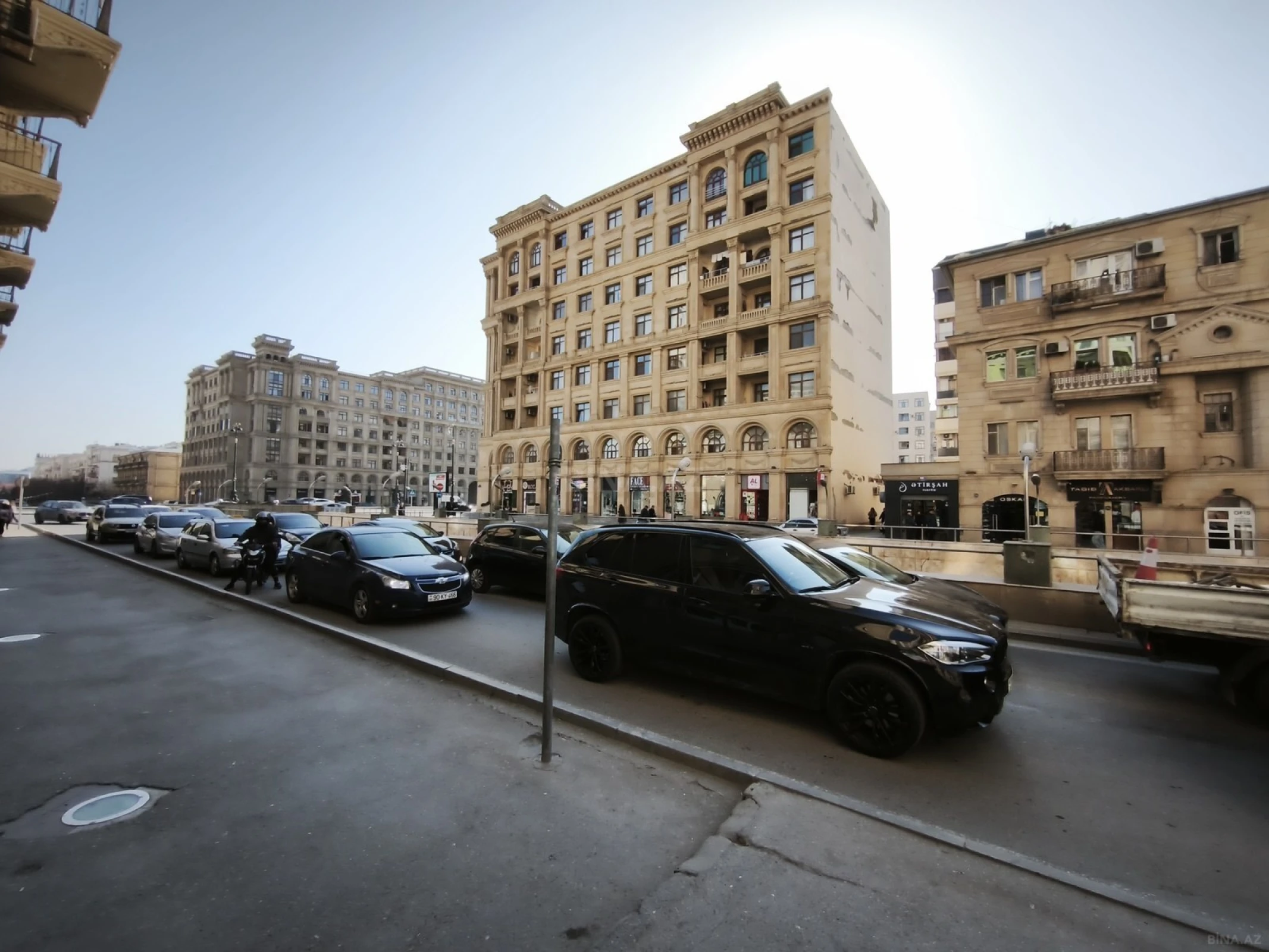 Kirayə verilir obyekt 170 m²