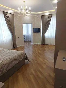 Satılır 3 otaqlı mənzil 140 m²
