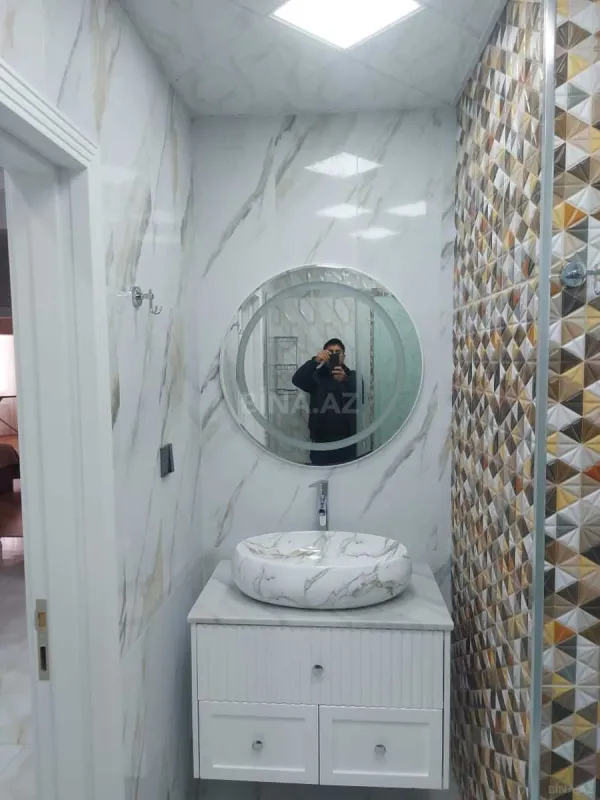 Satılır 3 otaqlı mənzil 140 m²