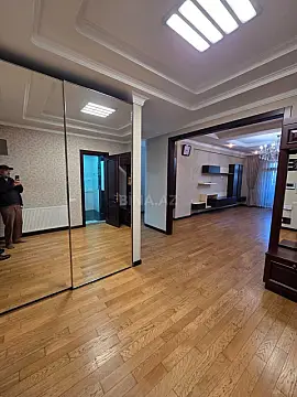 Satılır 3 otaqlı mənzil 145 m²