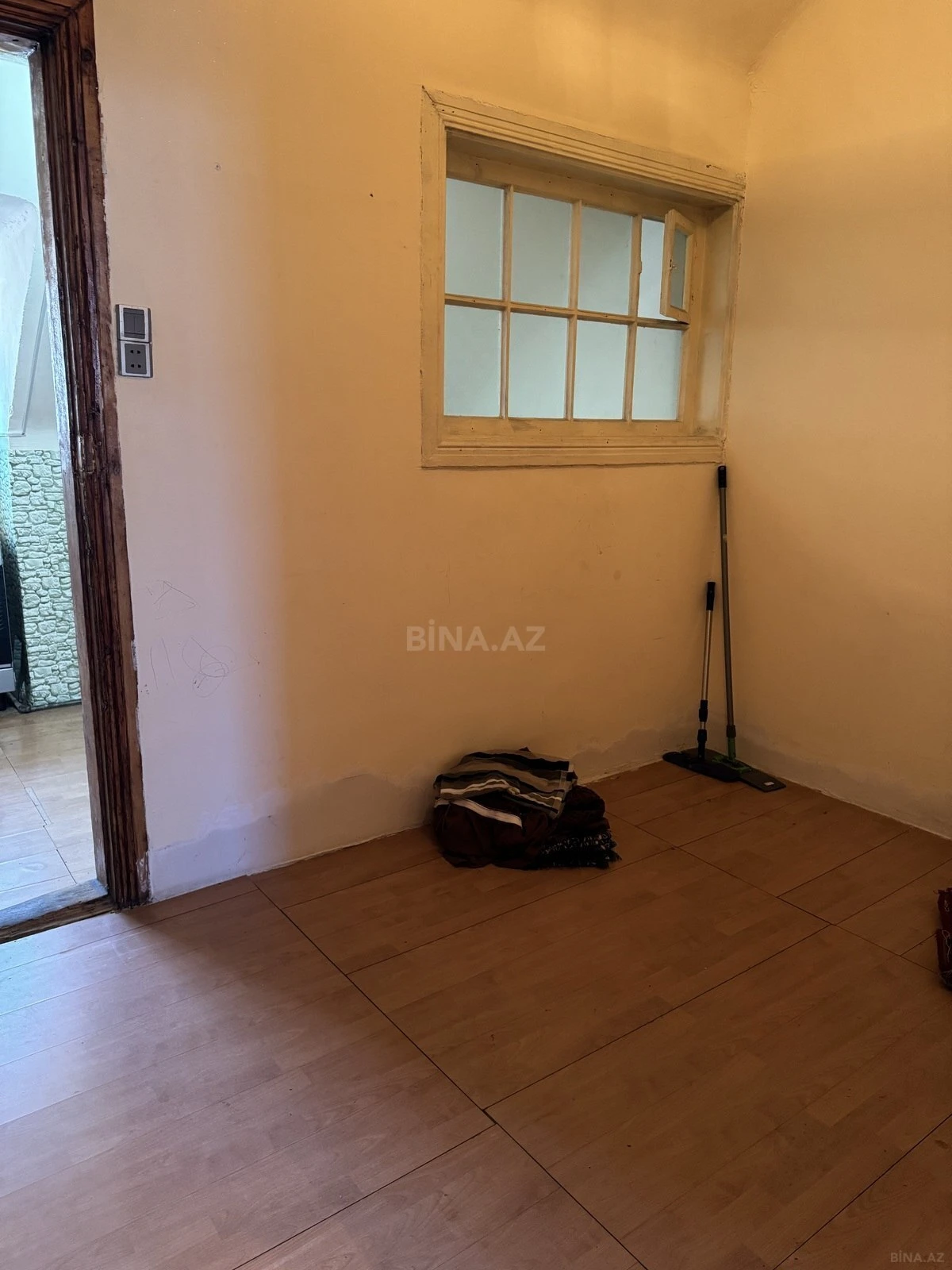 Kirayə verilir 2 otaqlı mənzil 102 m²