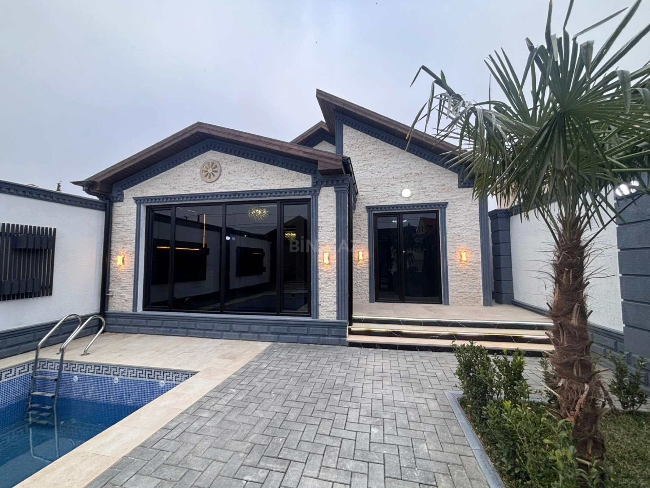 Satılır 4 otaqlı həyət evi 140 m²