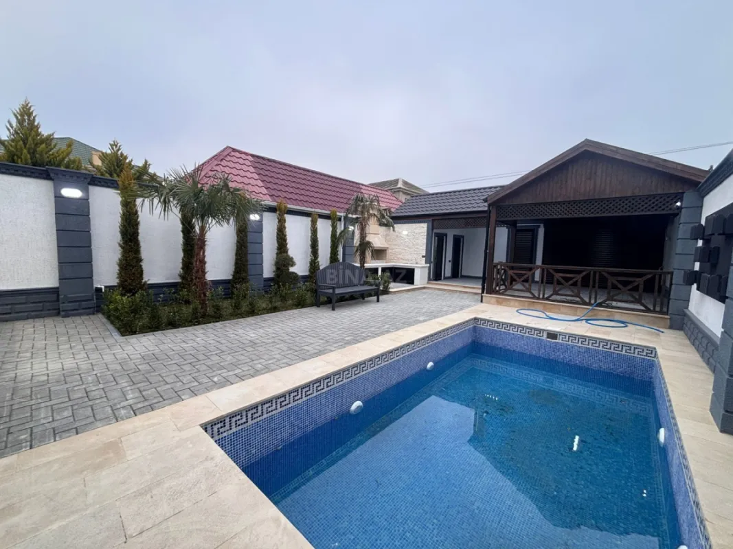 Satılır 4 otaqlı həyət evi 140 m²