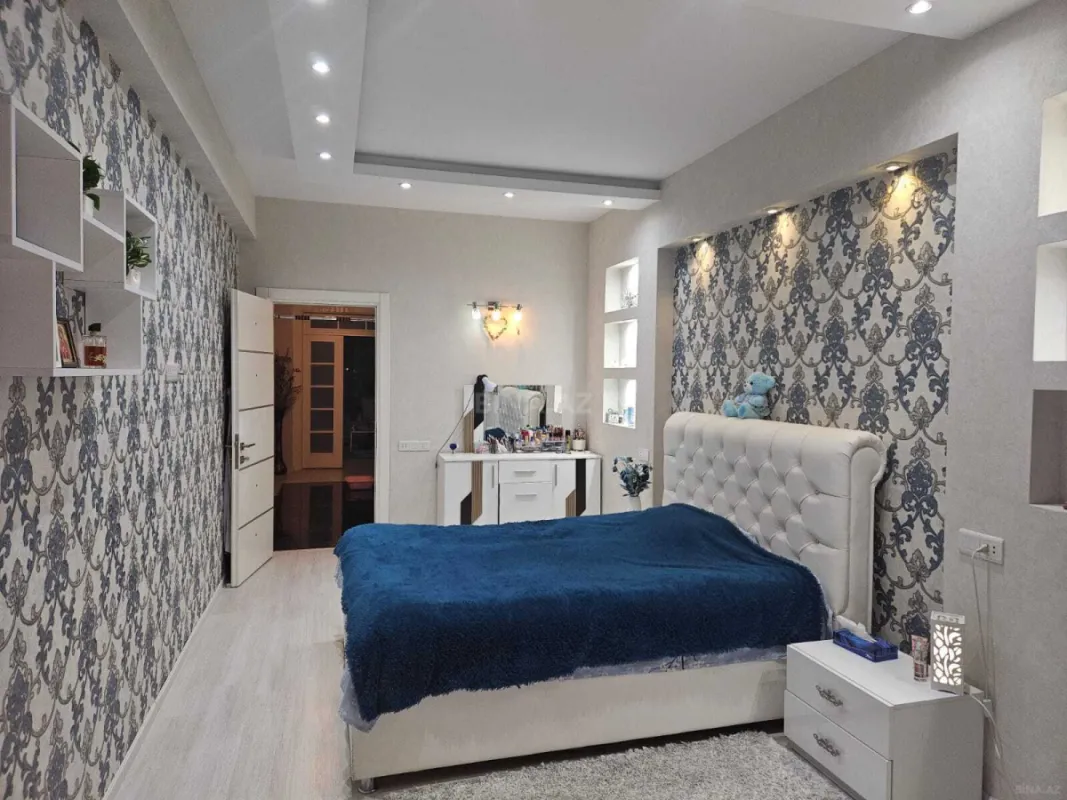 Kirayə verilir 2 otaqlı mənzil 110 m²