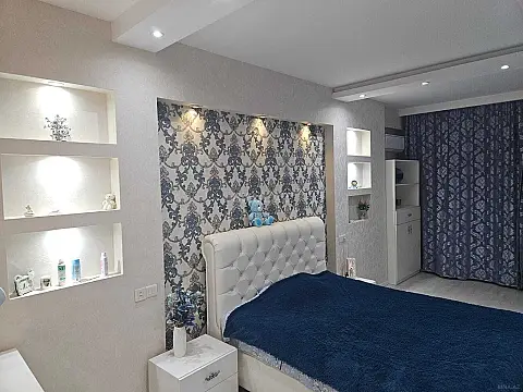 Kirayə verilir 2 otaqlı mənzil 110 m²