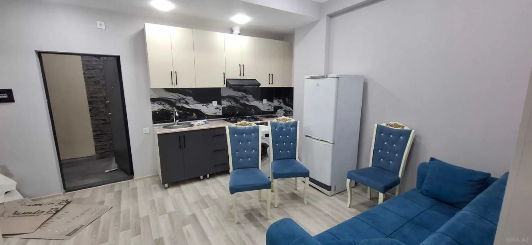 Kirayə verilir 2 otaqlı mənzil 55 m²