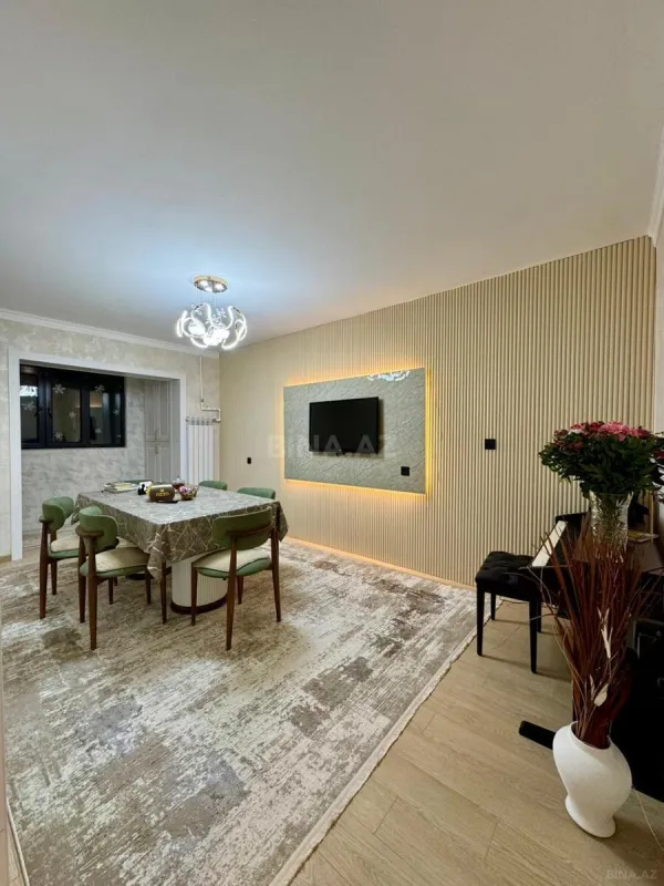 Satılır 4 otaqlı mənzil 110 m²