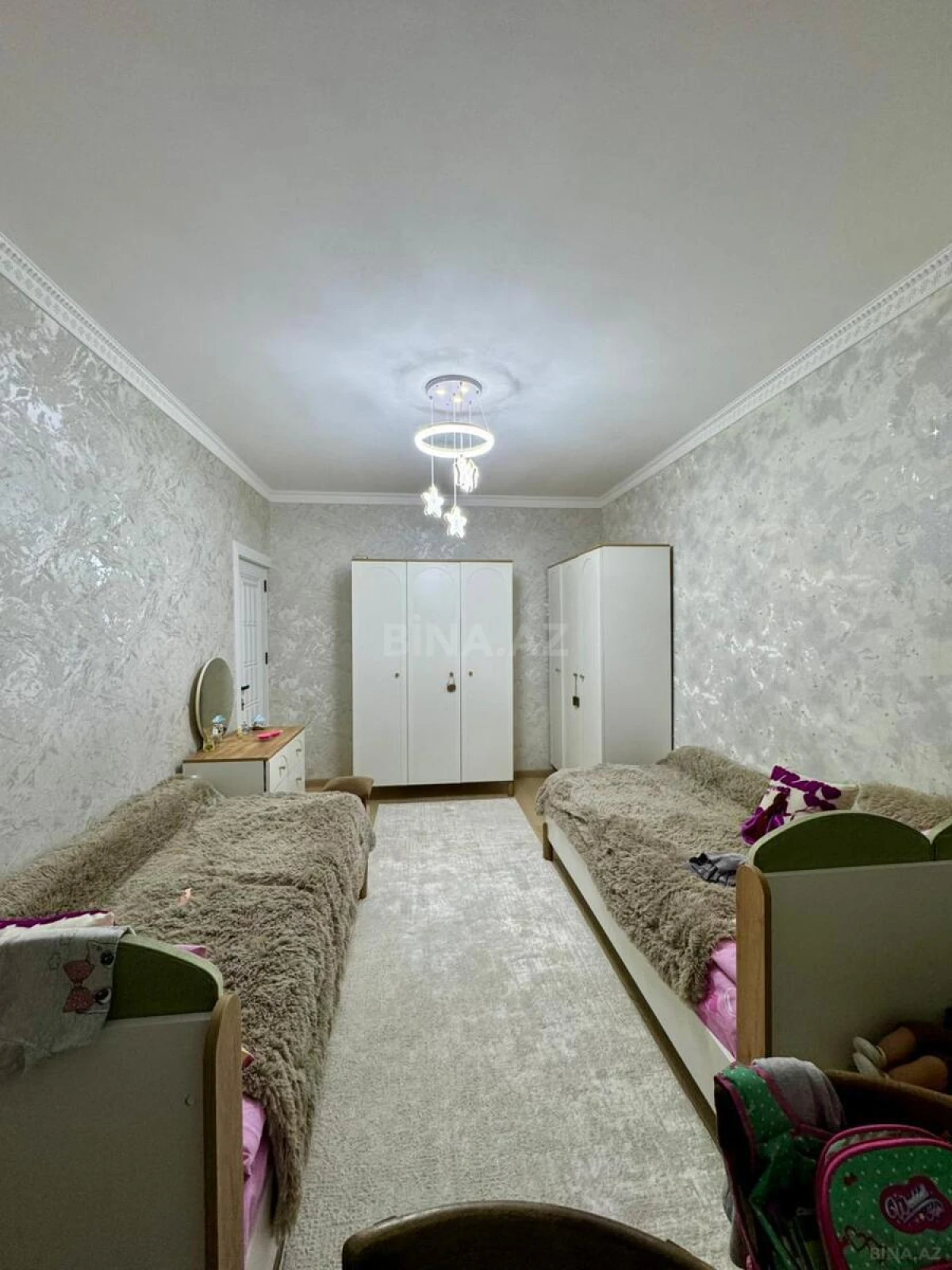 Satılır 4 otaqlı mənzil 110 m²