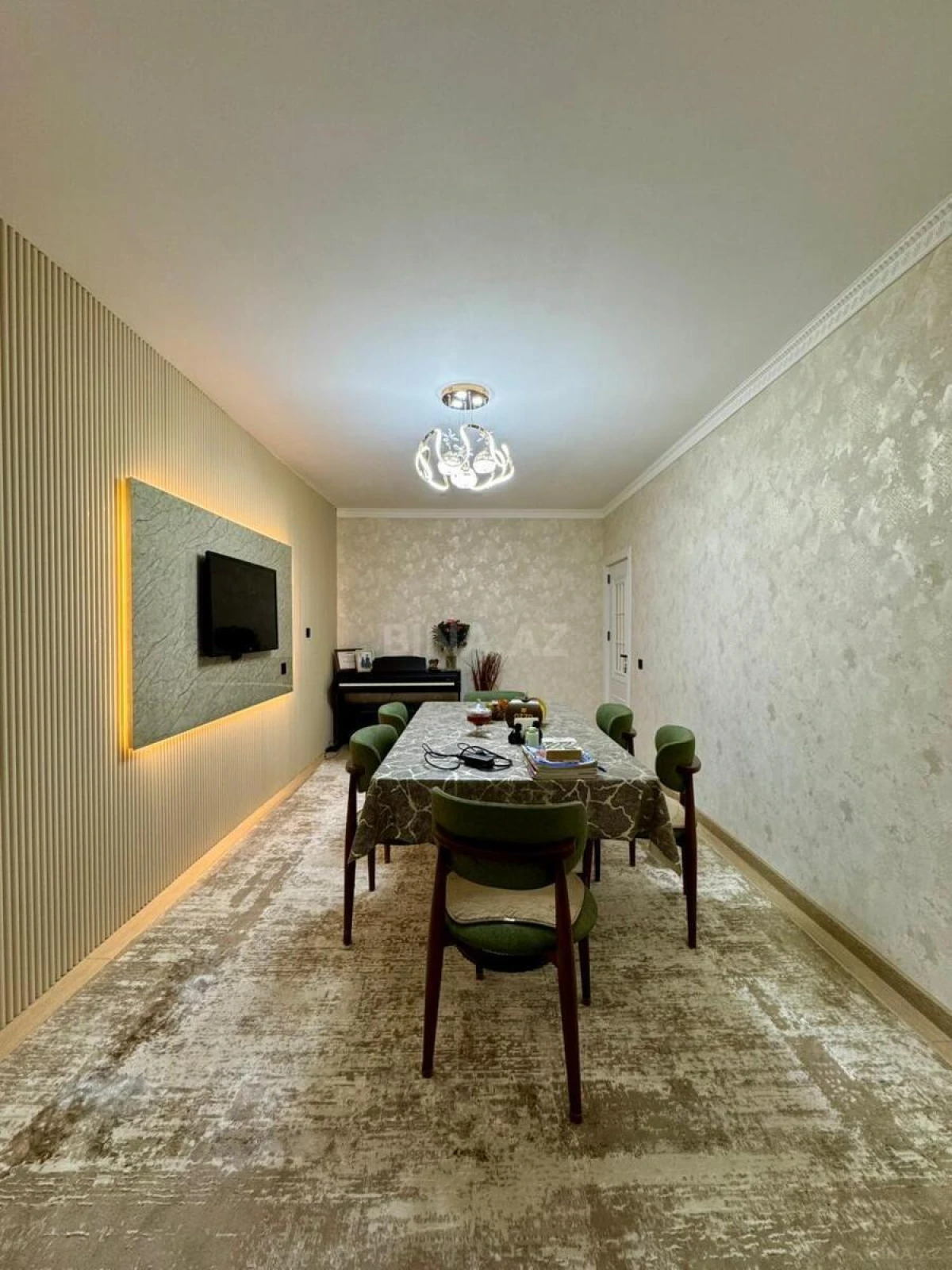 Satılır 4 otaqlı mənzil 110 m²