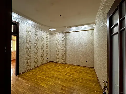 Satılır 3 otaqlı mənzil 120 m²