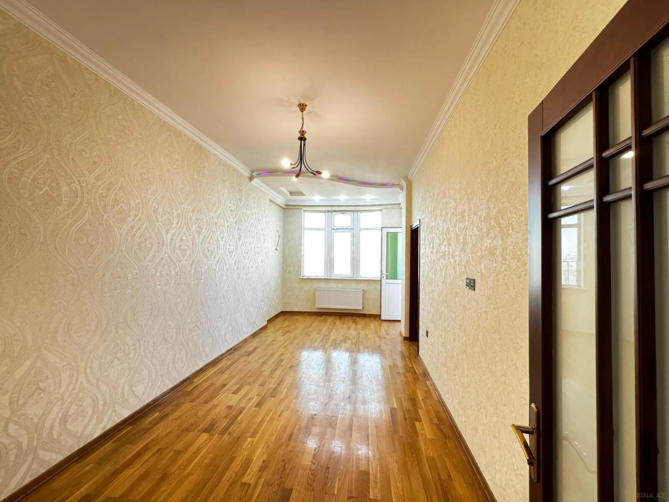 Satılır 3 otaqlı mənzil 120 m²