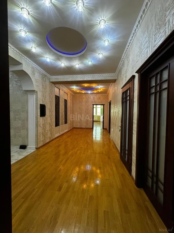 Satılır 3 otaqlı mənzil 120 m²