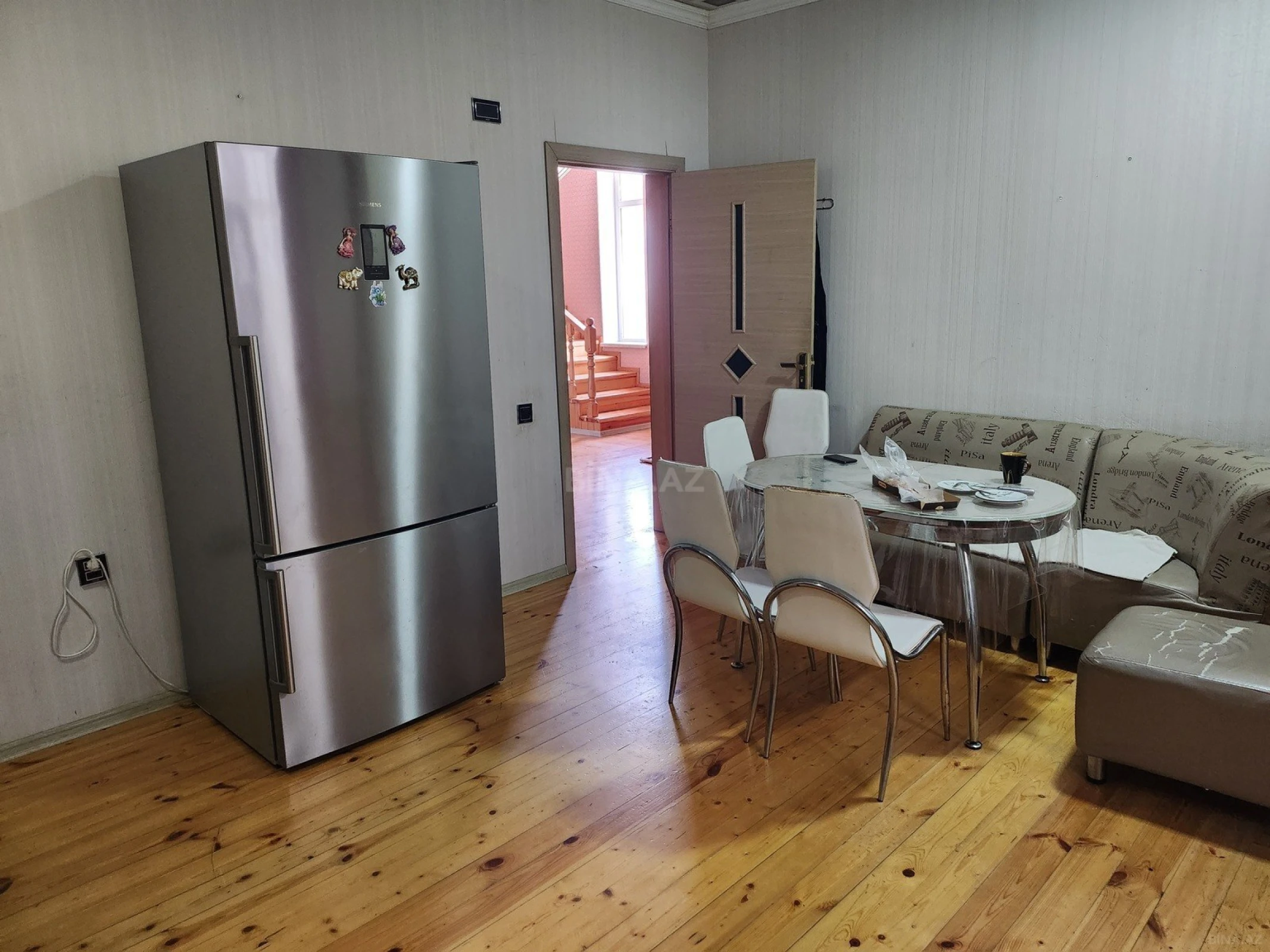 Satılır 7 otaqlı həyət evi 250 m²