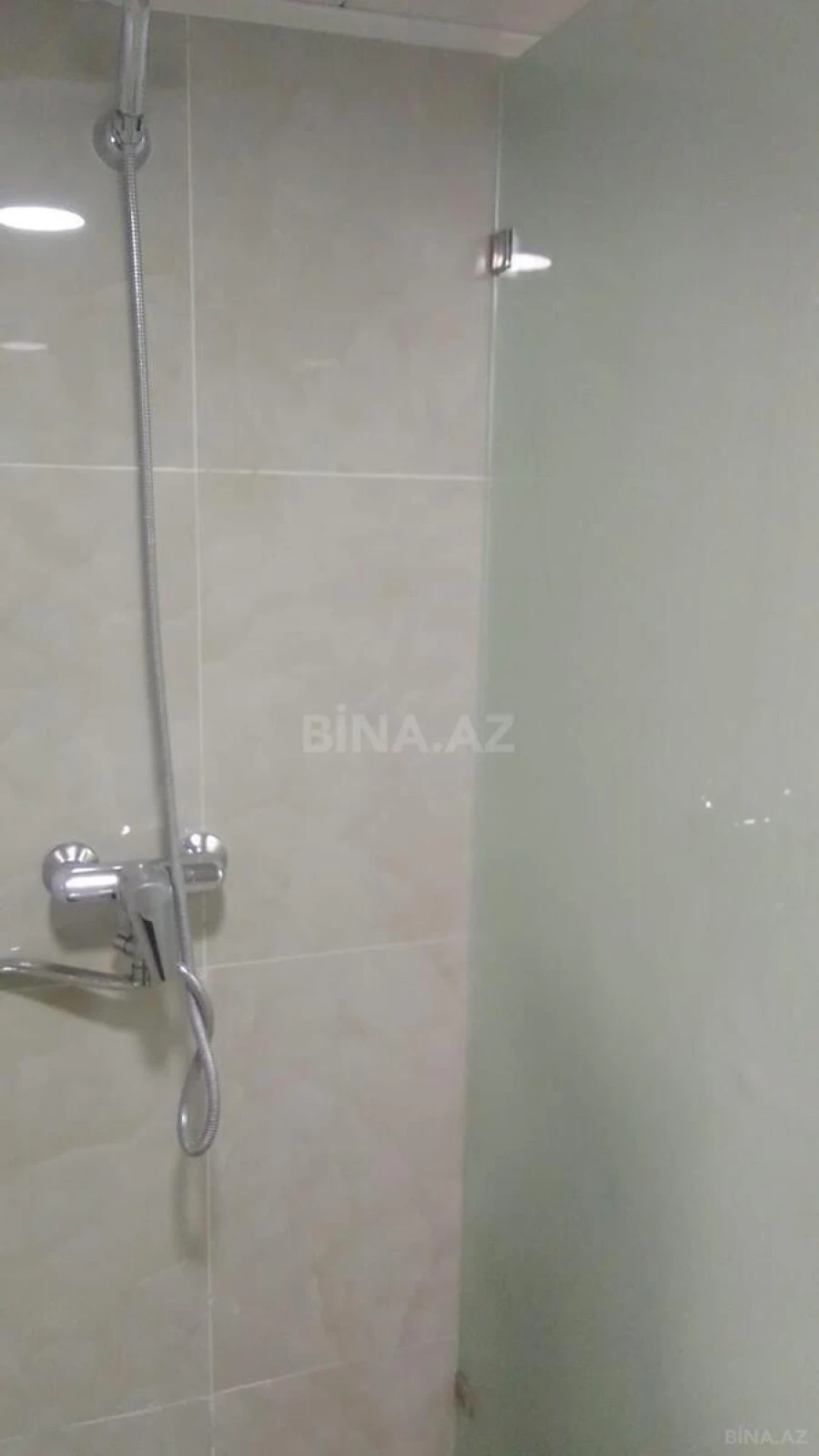 Kirayə verilir 2 otaqlı ofis 70 m²