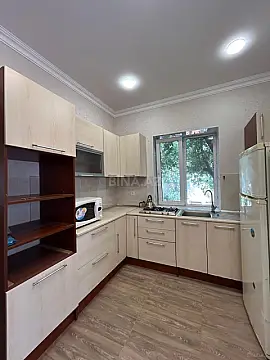 Kirayə verilir 2 otaqlı ofis 70 m² — Bakı, Memar Əcəmi yanı 2 otaq 70.00 m²