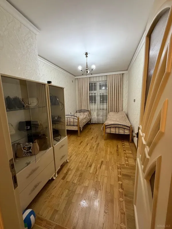 Kirayə verilir 3 otaqlı mənzil 100 m²