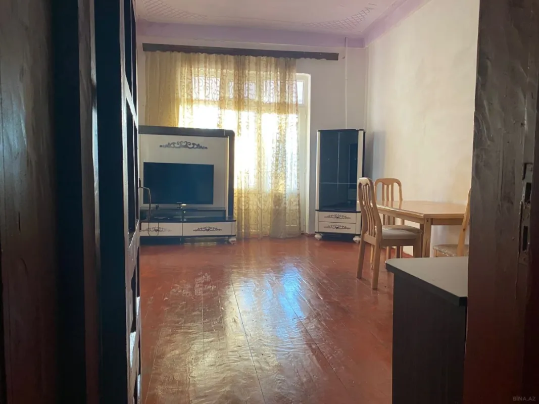 Kirayə verilir 2 otaqlı mənzil 65 m²