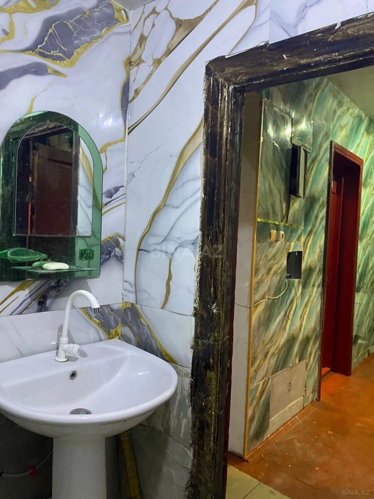 Kirayə verilir 2 otaqlı mənzil 65 m²