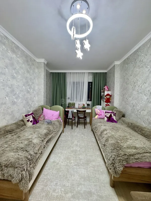Satılır 4 otaqlı mənzil 110 m²
